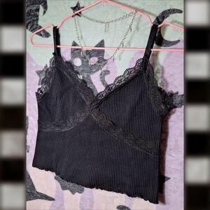 Black Crop Cami 🖤 Lace, Lettuce Hem - S, M Goth Grunge Alternative Y2k